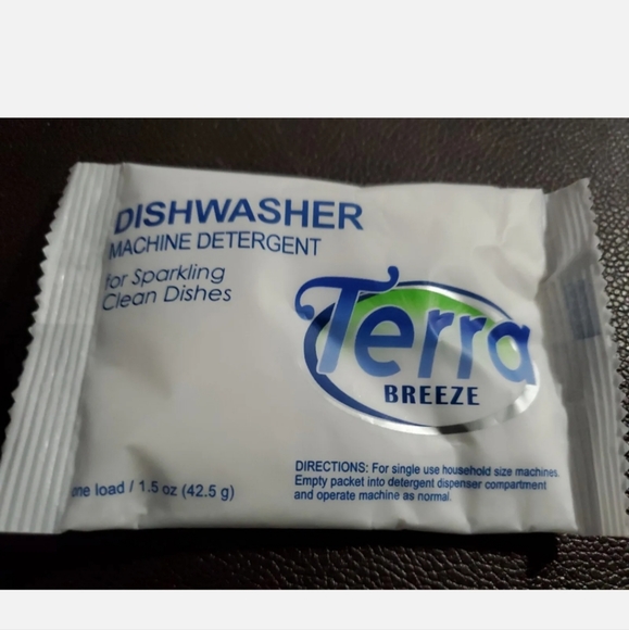 : lot Of 30 Terra Breeze Dishwasher Detergent one load 1.5oz powder pks not pods - Picture 2 of 3